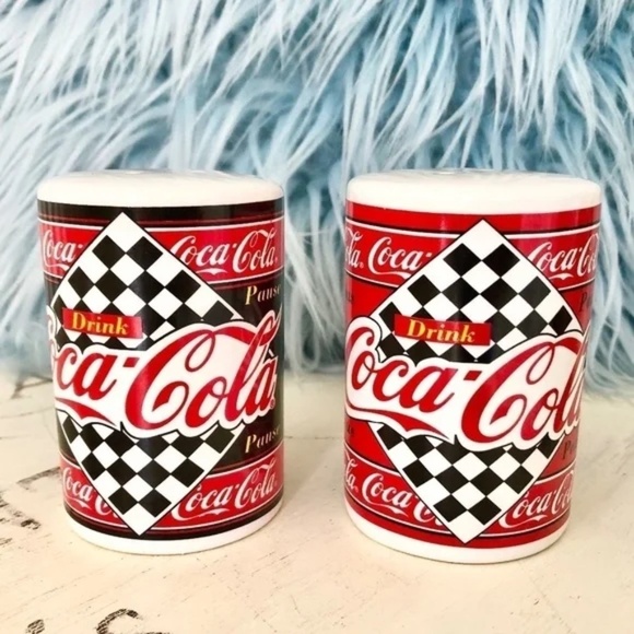 Coca Cola, Salt And Pepper Shakers, Ceramic, Vintage, 1995, Good Condition - Picture 1 of 10